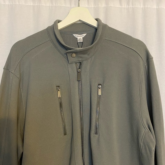 Calvin Klein zipper front light weight jacket - Picture 5 of 7